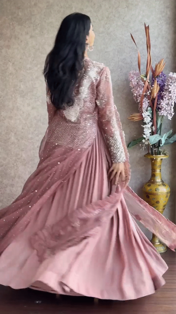 🌸 Dusty Rose Pink Embroidered Lehenga Set – Elegance Redefined 💫
