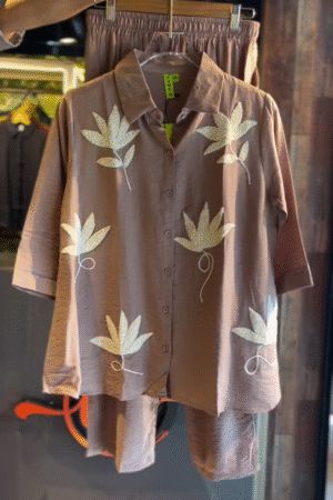 🌿“Mocha Leaf Serenity Co-Ord Set 🍃 – Effortless Grace in Earthy Tones”