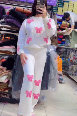 White & Pink Crystal Bow Printed Winter Fleece Co‑ord Set 🤍🎀