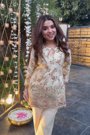 Ivory & Gold Embroidered Straight Kurti with Palazzo Pants π€πβ¨