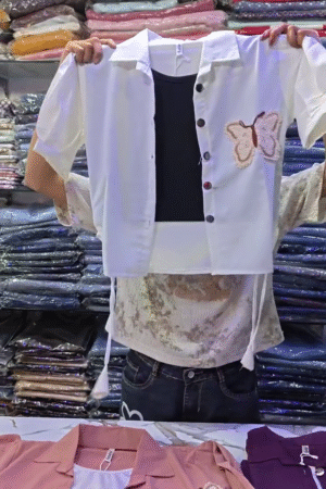 Dusty Rose Pink Short-Length Button-Down Top with 3D Butterfly Patch & Inner Layered Styling Detail 🦋🌸