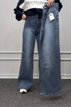 🌊✨ Vintage Wash High-Waisted Flared Blue Denim Jeans with Button Front & Dramatic Bell-Bottom Silhouette - Perfect Y2K Retro Fit for Street Style, Casual Outings & Festival Vibes! 👖💙👟