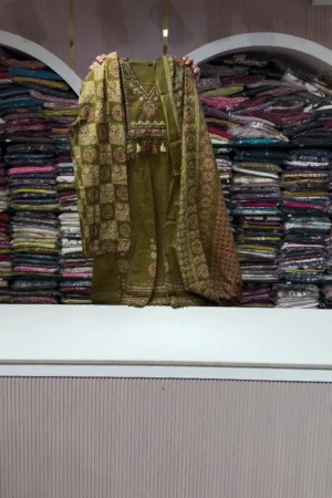 π€ Ivory Regal Hand Embellished Premium Celebration Kurta Ensemble π€β¨