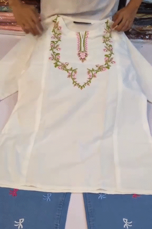 🌸 Elegant Floral Embroidered Kurti 🌸