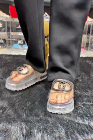 β¨ Premium Transparent Platform Slide Sandals with Statement Monogram Inspired Strap, Cushioned Sole & Everyday Luxury Comfort π‘π€β¨