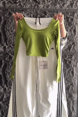 ✨ Premium Athleisure Co-Ord Set with Long Sleeve Fitted Crop Top & High Waist Wide Leg Track Pants for Sporty Chic Everyday Fashion 💚🤍✨